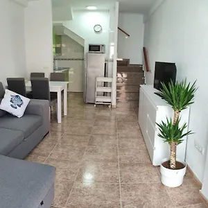 Agatha Cabogata - Summer Vibes Apartamento